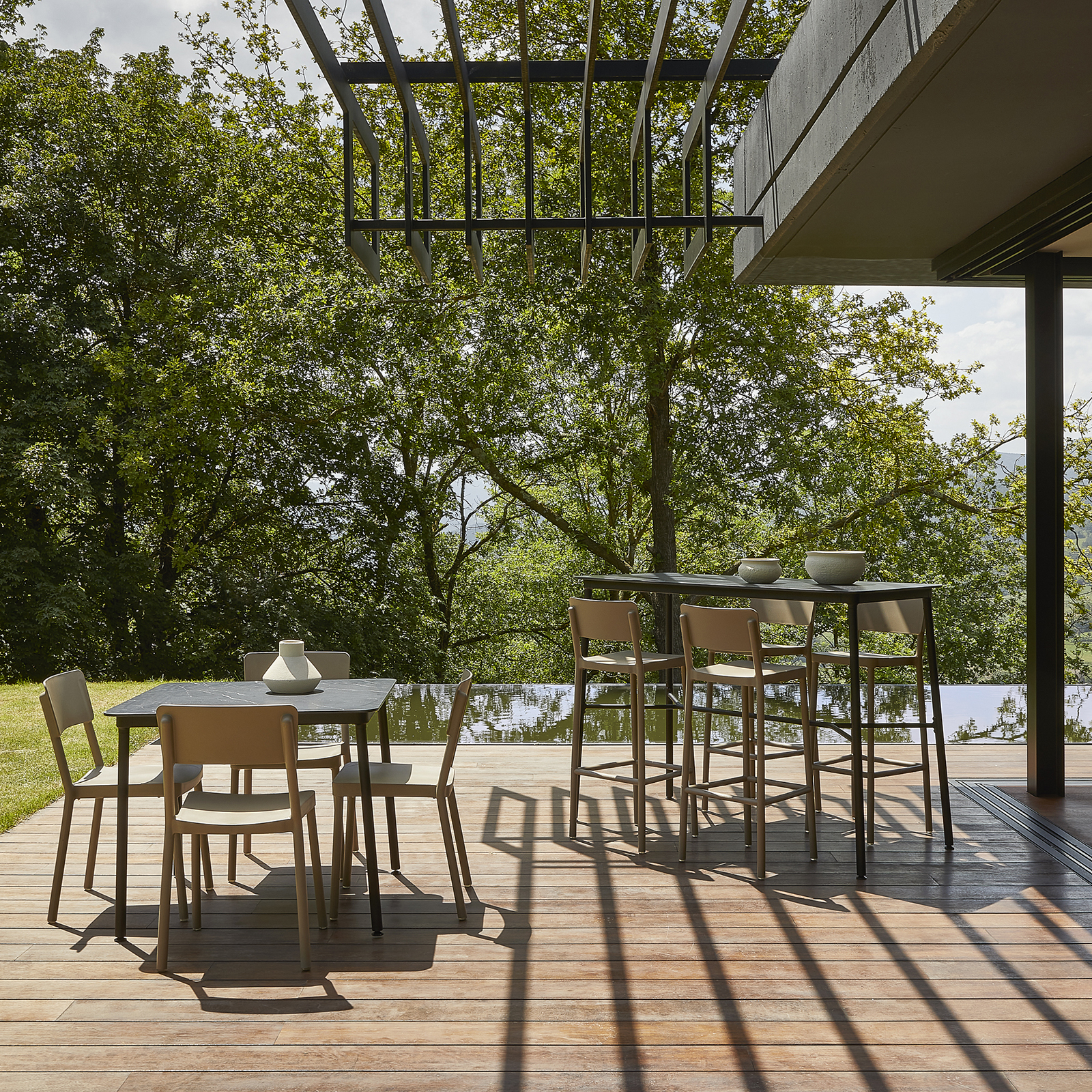 fix 69d793fc83564 00952 06468 06340 03896 mesa hub alta 150x70 hpl marmol negro taburete lisboa alto arena mesa hub negra marmol negro silla l