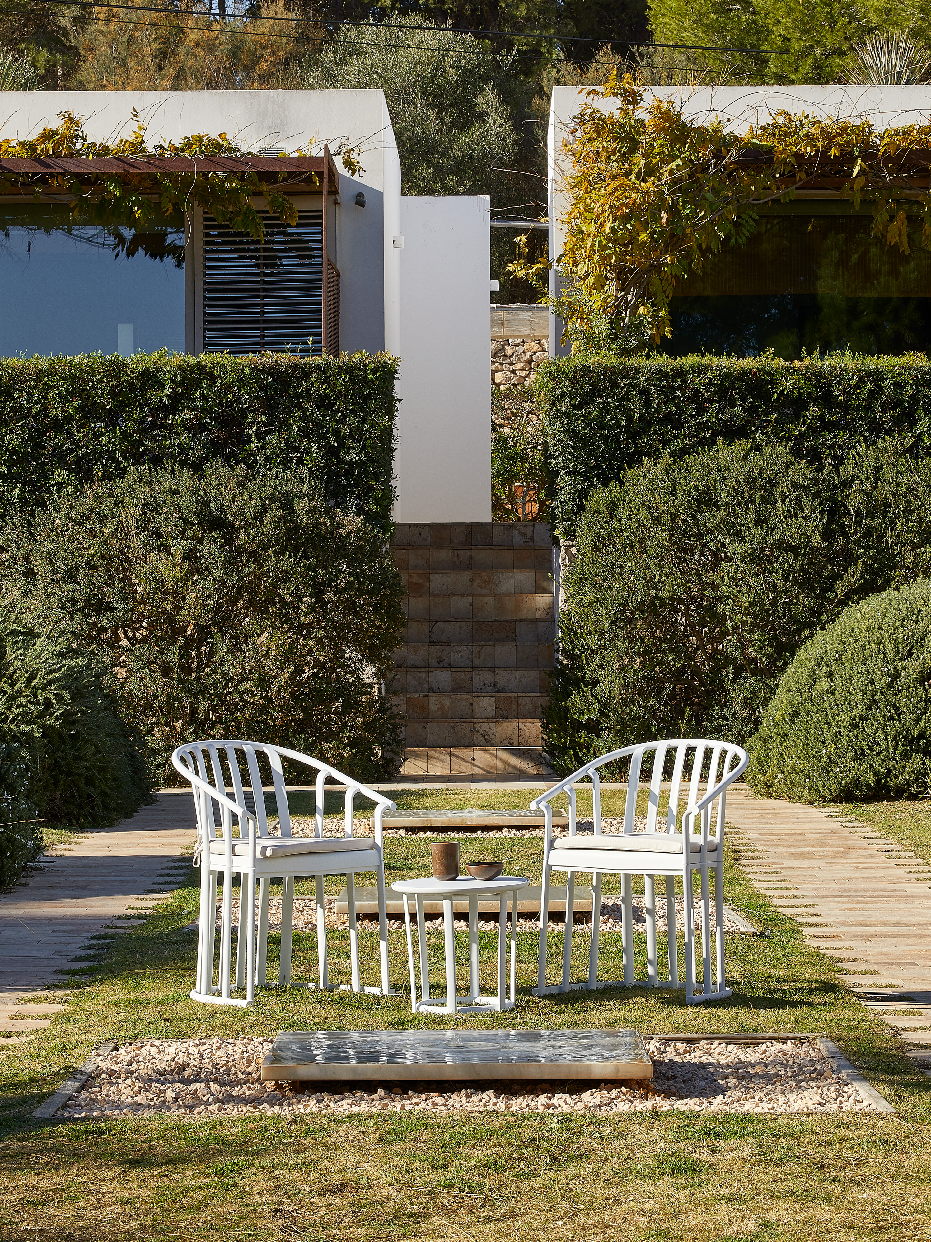 fix 69d7943631754 set raff blanco 1   empuries23