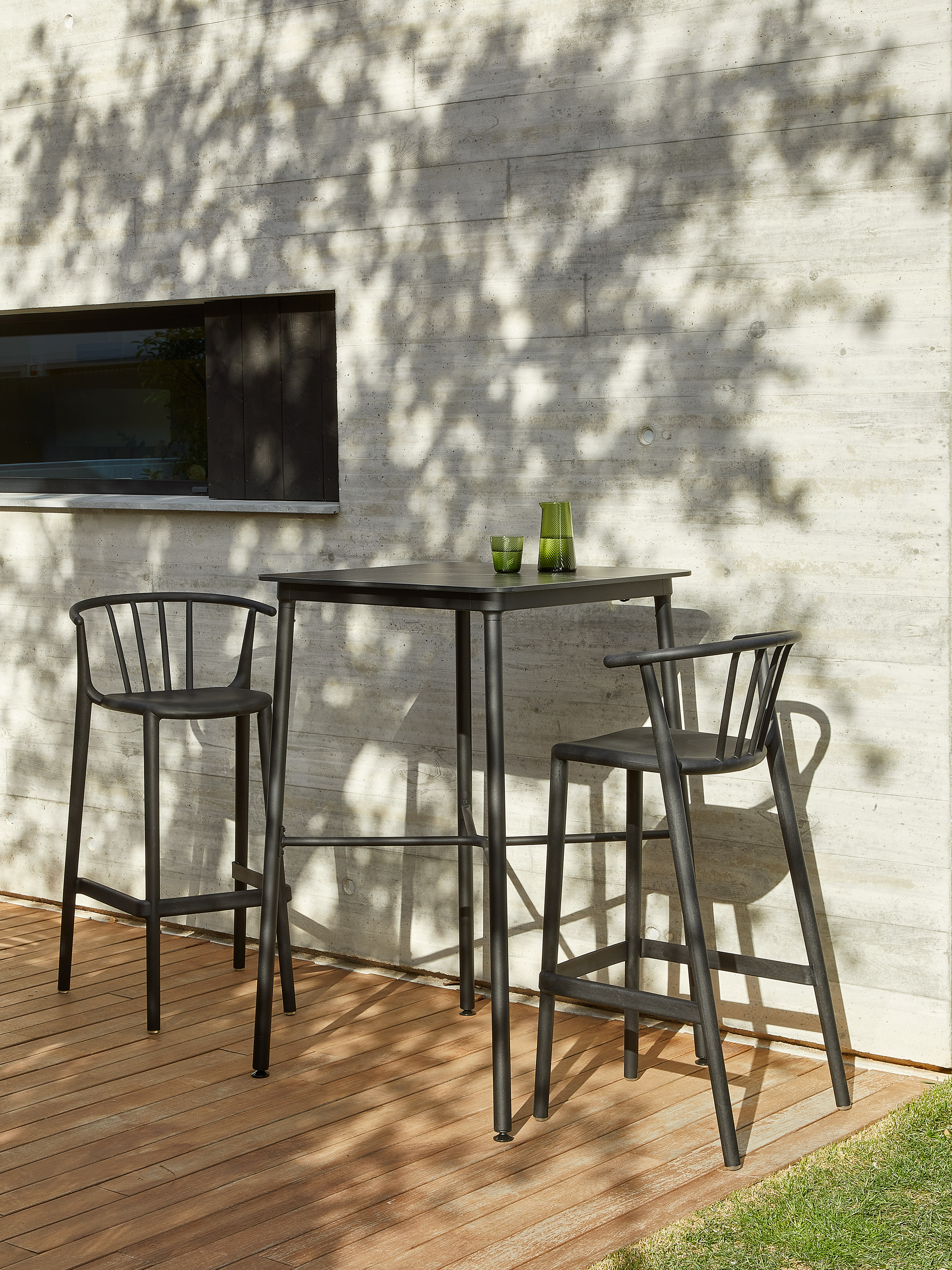 fix 69d7943fd7955 woody taburete alto negro   hub alta 70x70 marmol negro 1   igualada23