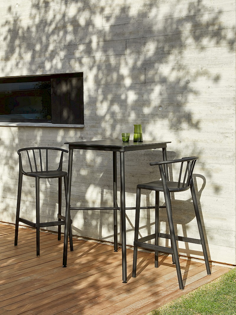 fix 69dd00444feb4 woody taburete alto negro   hub alta 70x70 marmol negro 1   igualada23